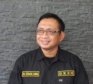 Ketua Komisi DK3N Dr Isradi Zainal Terima Penghargaan Internasional Dari World Safety Organization